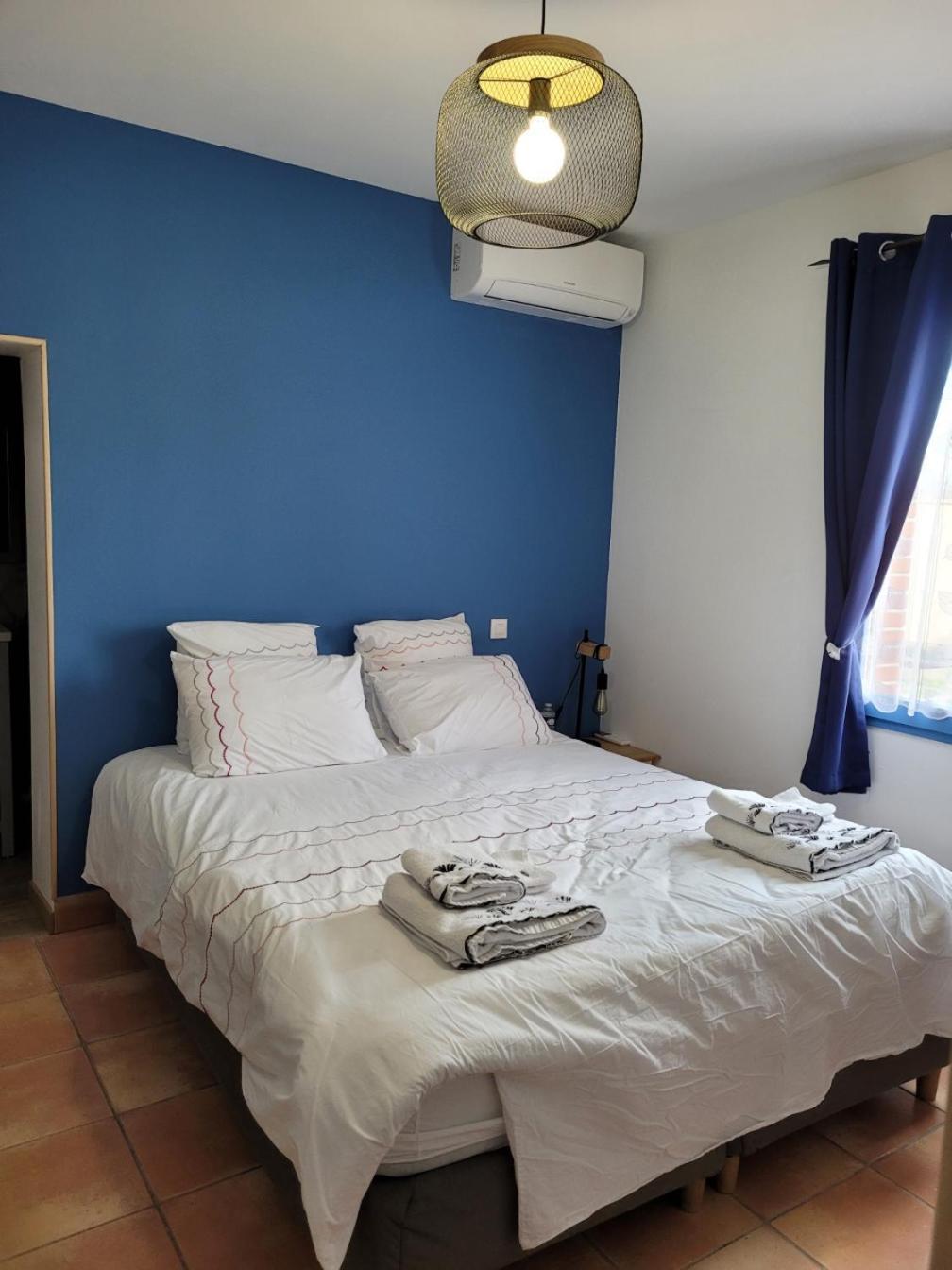 La Halte Des Cedres Apartment Saint-Sulpice  Ngoại thất bức ảnh
